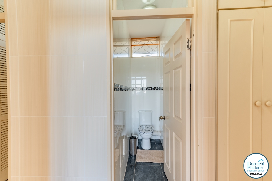 2 Bedroom Property for Sale in Glenwood Western Cape